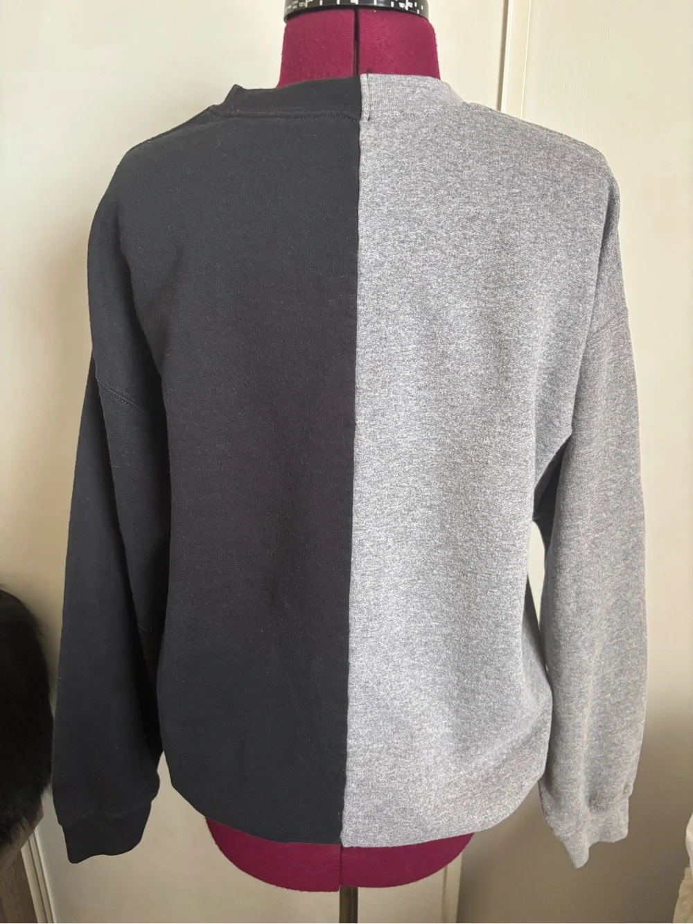 EUC Trust the Universe Split-Design Graphic Sweatshirt in Gray and Black, Size M